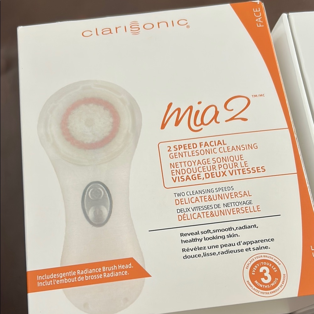 Clarisonic Mia 2 in White and Orange